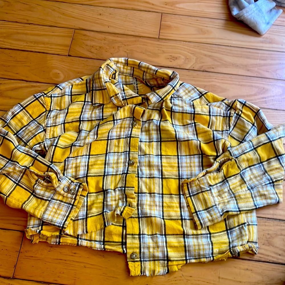 Cropped plaid flannel